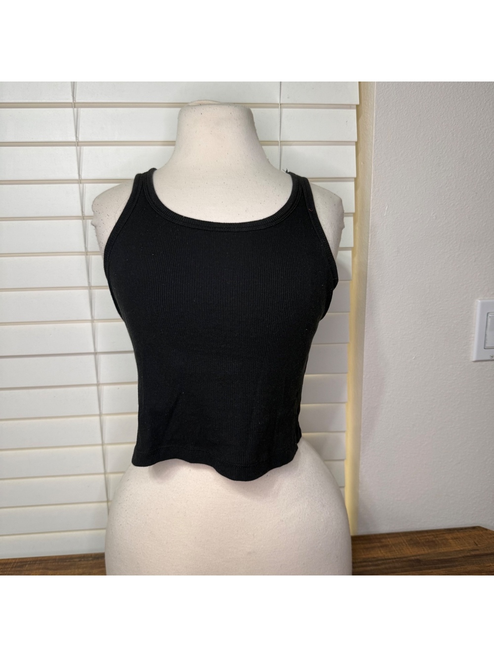 PINK Victoria's Secret Black Crop Tank Top Size M